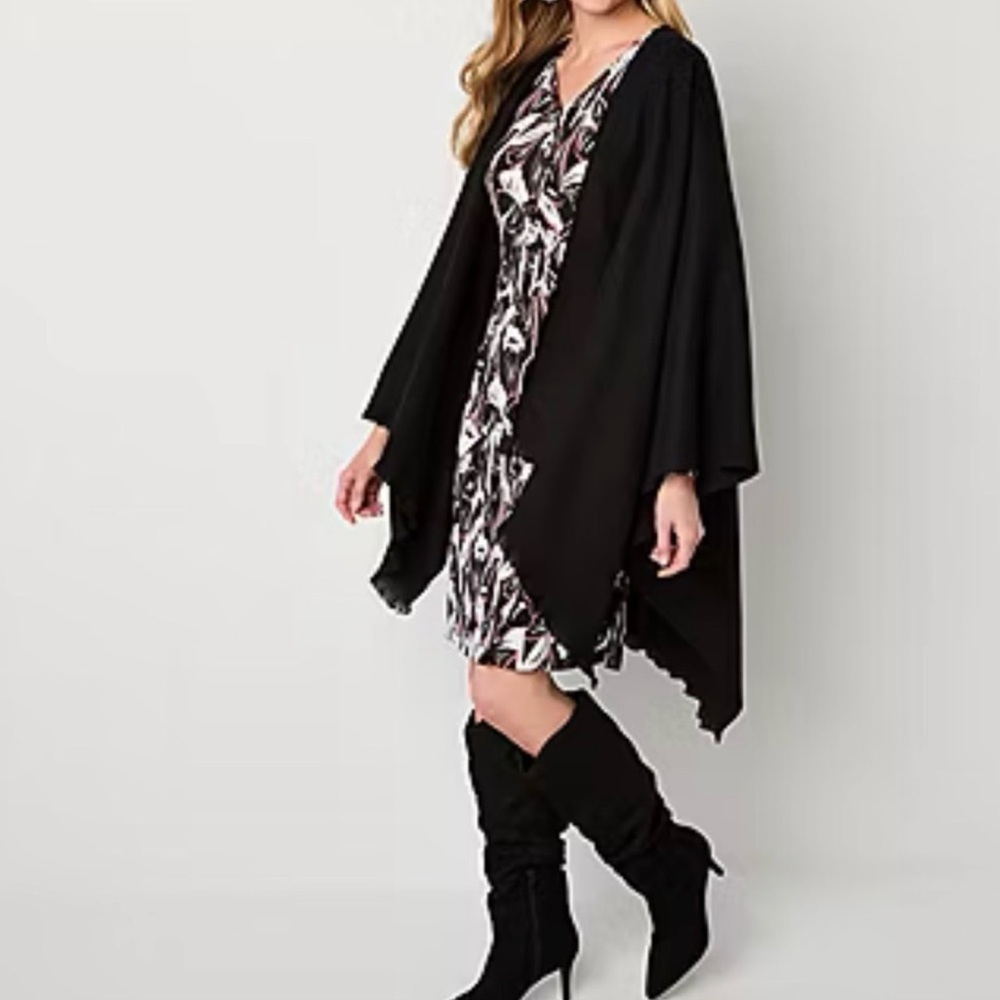 NWT Chico's Black Shadow Stripe Ruana Shawl Shrug Poncho One‎ Size